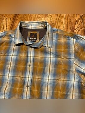 prAna Long Sleeve Plaid Button Up Men's Shirt Size Large Outdoor Hiking Yellow